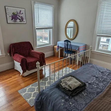 Private Room In A Grand House Boston Exterior photo